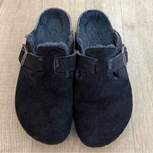 BIRKENSTOCK BOSTON NAVY SUEDE WITH FUR SIZE 41 NARROW